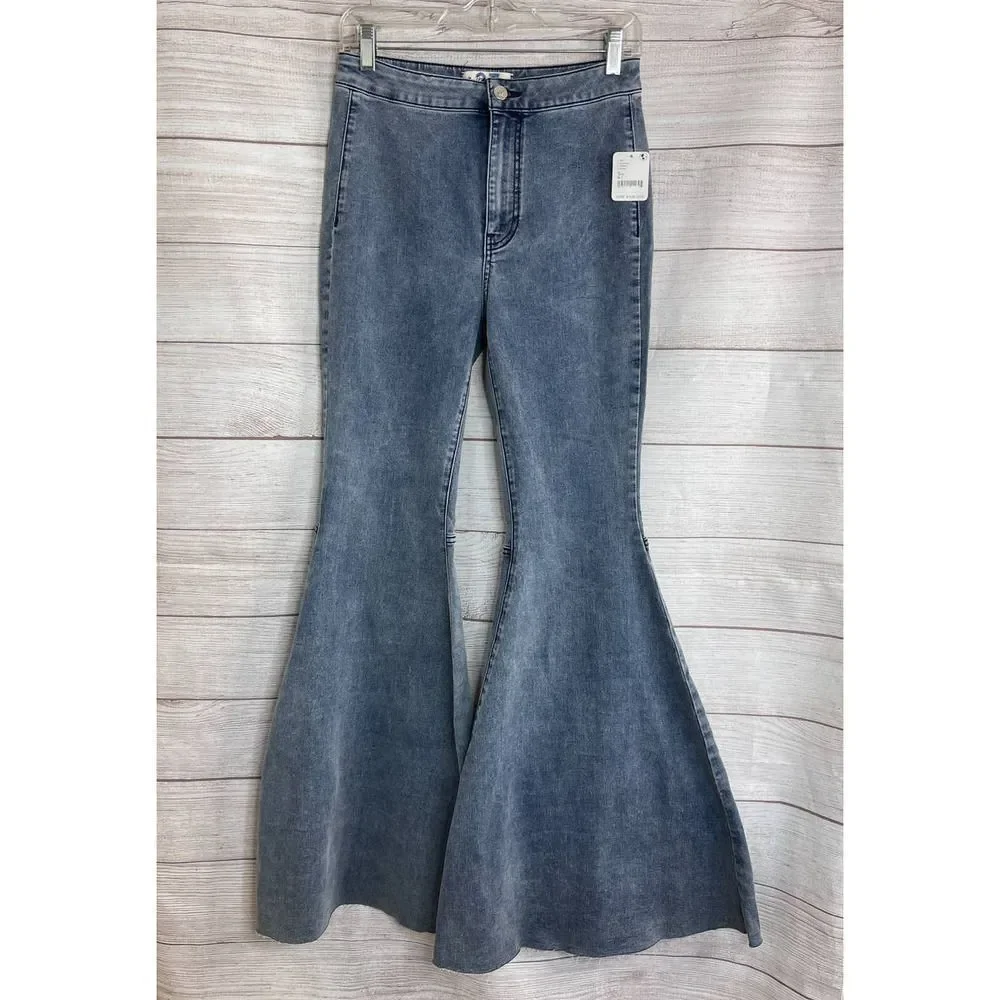 Free People Just Float Cloudy Indigo Flare Jeans Size 27 New Boho Festival - Picture 3 of 9